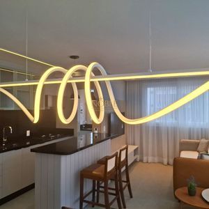 Apartamento com 77m², 2 dormitórios, 1 suíte, 2 vagas no Maui Residencial em Torres para Comprar