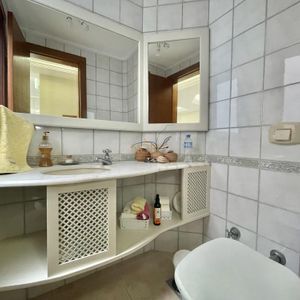 Apartamento com 130m², 3 dormitórios, 1 suíte, 1 vaga no Nouvelle Tour em Torres para Comprar