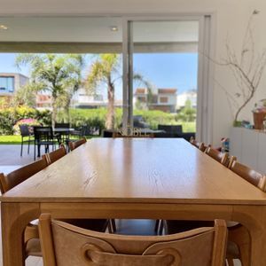 Casa de Condomínio com 290m², 4 dormitórios, 2 suítes, 2 vagas no Ocean Side em Torres para Comprar