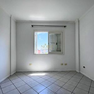 Apartamento com 140m², 3 dormitórios, 1 suíte, 1 vaga no Residencial Veneza em Torres para Comprar