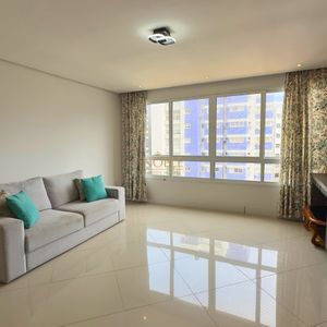 Apartamento com 95m², 2 dormitórios, 1 suíte, 1 vaga no Michelângelo em Torres para Comprar