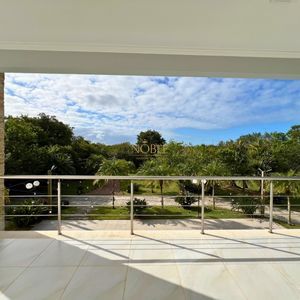 Casa com 600m², 4 dormitórios, 1 suíte, 4 vagas no bairro Igra Norte em Torres para Comprar