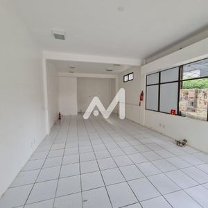 Loja com 60m² no bairro Centro em Lajeado para Alugar