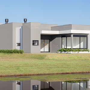 Casa de Condomínio com 205m², 3 dormitórios, 3 suítes, 2 vagas no Reserva das Águas em Torres para Comprar