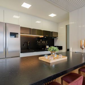 Apartamento com 115m², 3 dormitórios, 1 suíte, 1 vaga no Titanium em Torres para Comprar