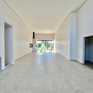 Casa de Condomínio com 242m² e 3 dormitórios no bairro Conventos em Lajeado para Comprar