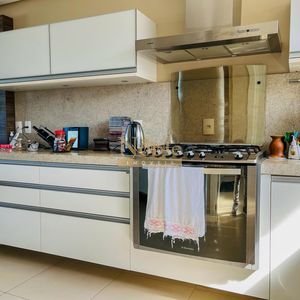 Apartamento com 152m², 3 dormitórios, 2 suítes, 1 vaga no Pousada do Sol em Torres para Comprar