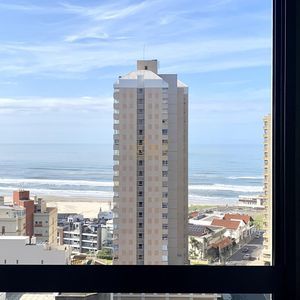 Apartamento com 73m², 2 dormitórios, 1 suíte, 1 vaga no Magma em Torres para Comprar
