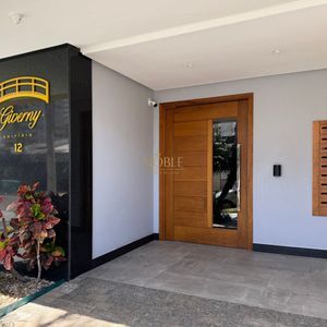 Cobertura com 180m², 3 dormitórios, 1 suíte, 2 vagas no Giverny em Torres para Comprar