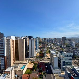 Apartamento com 98m², 2 dormitórios, 2 suítes, 2 vagas no Punta Del Sole em Torres para Comprar