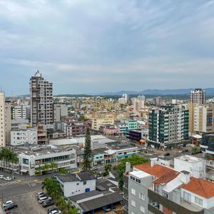 Apartamento com 89m², 2 dormitórios, 2 suítes, 1 vaga no Caparelli em Torres para Comprar