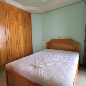 Apartamento com 170m², 3 dormitórios, 1 suíte, 2 vagas no Coliseu em Torres para Comprar