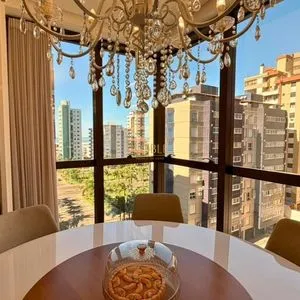 Apartamento com 103m², 3 dormitórios, 3 suítes, 2 vagas no Absoluto em Torres para Comprar