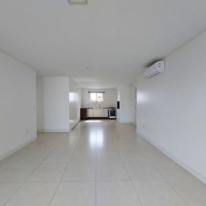 Apartamento com 103m², 3 dormitórios, 1 suíte, 1 vaga no Paris em Torres para Comprar