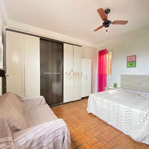 Casa com 300m², 5 dormitórios, 3 vagas no bairro Getúlio Vargas em Torres para Comprar