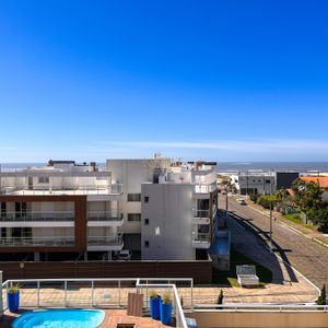 Apartamento com 131m², 3 dormitórios, 3 suítes, 2 vagas no Cortemaggiore em Torres para Comprar