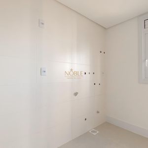 Apartamento com 130m², 3 dormitórios, 1 suíte, 2 vagas no Monterrey em Torres para Comprar