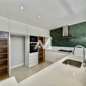 Casa de Condomínio com 239m² e 3 dormitórios no bairro Conventos em Lajeado para Comprar