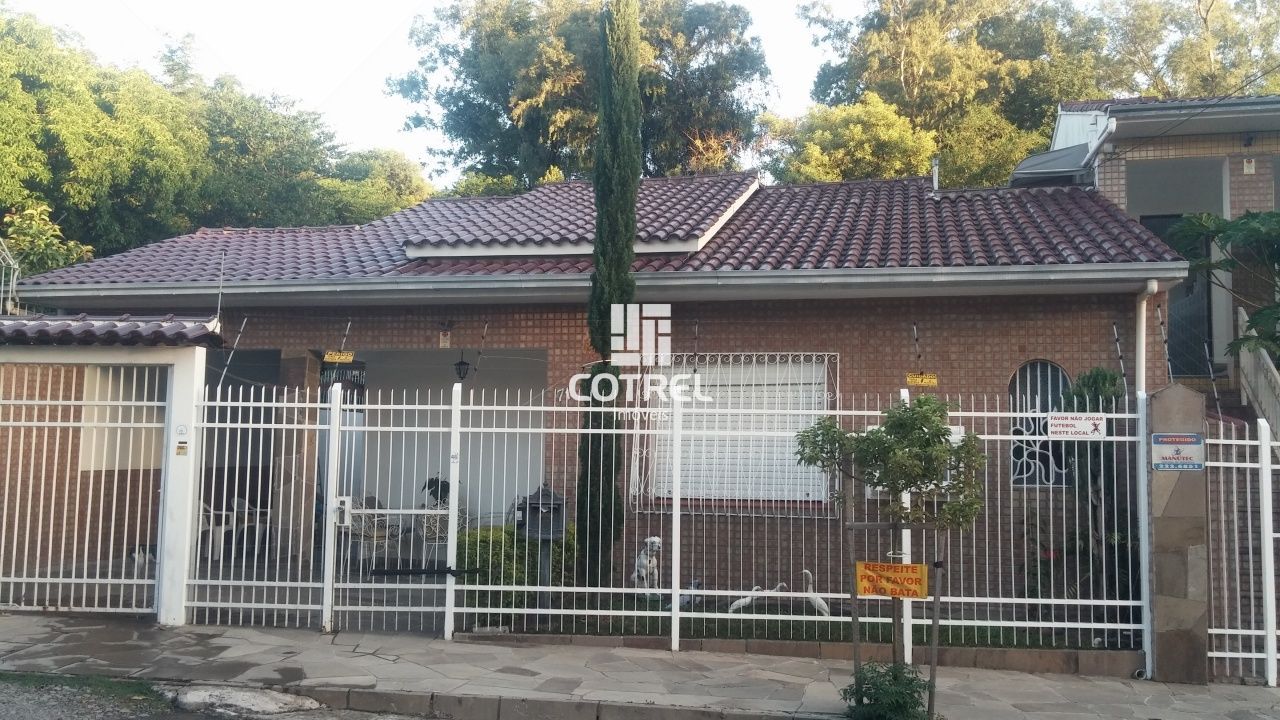 Charmosa casa para venda 5 dormitórios no Bairro Nsª Srª de Fátima