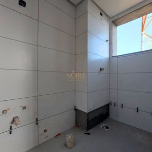 Apartamento com 31m², 1 dormitório, 1 vaga no Majestic Residencial em Torres para Comprar