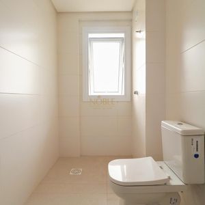 Apartamento com 130m², 3 dormitórios, 1 suíte, 2 vagas no Monterrey em Torres para Comprar