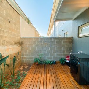 Sobrado com 54m², 2 dormitórios, 1 vaga no Residencial Bela Vista em Torres para Comprar