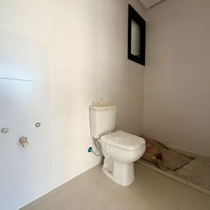 Apartamento com 52m², 1 dormitório, 1 suíte, 1 vaga no Florença em Torres para Comprar