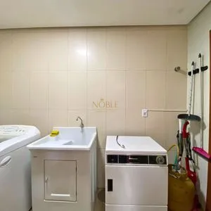Casa com 272m², 4 dormitórios, 1 suíte, 3 vagas no bairro Igra Norte em Torres para Comprar