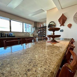 Cobertura com 400m², 4 dormitórios, 1 suíte, 2 vagas no Residencial da Barra em Torres para Comprar