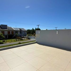 Casa com 226m², 3 dormitórios, 1 suíte, 2 vagas no bairro Paraíso em Torres para Comprar