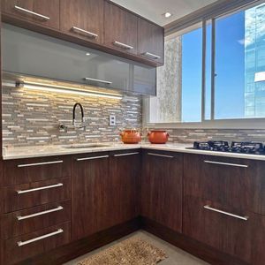 Cobertura com 306m², 4 dormitórios, 2 suítes, 2 vagas no Residencial Furnas em Torres para Comprar