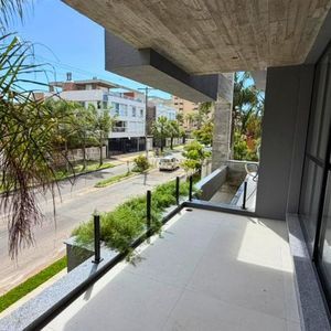 Apartamento com 79m², 2 dormitórios, 1 suíte, 1 vaga no Florença em Torres para Comprar