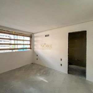 Apartamento com 210m², 4 dormitórios, 4 suítes, 3 vagas no Vanguard em Torres para Comprar