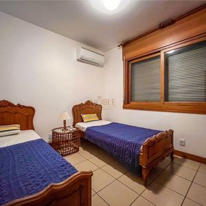 Apartamento com 190m², 3 dormitórios, 1 suíte, 1 vaga no Ville Saint Tropez em Torres para Comprar