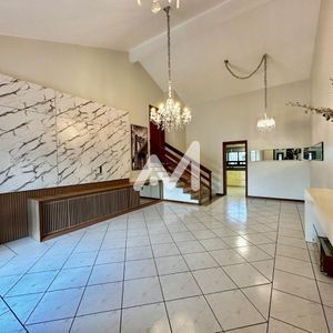 Casa com 210m² e 3 dormitórios no bairro Carneiros em Lajeado para Comprar