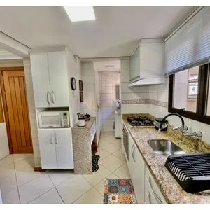 Cobertura com 172m², 2 dormitórios, 2 suítes, 1 vaga no Morada de Apollo em Torres para Comprar