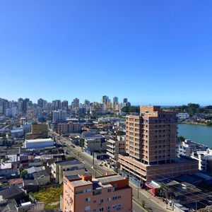 Apartamento com 84m², 2 dormitórios, 1 suíte, 2 vagas no Bellagio Residenziale em Torres para Comprar