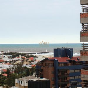 Apartamento com 130m², 3 dormitórios, 1 suíte, 2 vagas no Monterrey em Torres para Comprar
