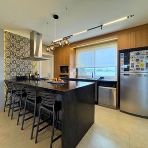 Casa de Condomínio com 435m², 4 dormitórios, 4 suítes, 4 vagas no Ocean Side em Torres para Comprar