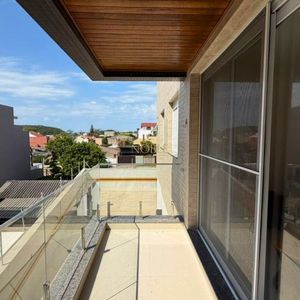 Apartamento com 101m², 2 dormitórios, 2 suítes, 2 vagas no Belize em Torres para Comprar