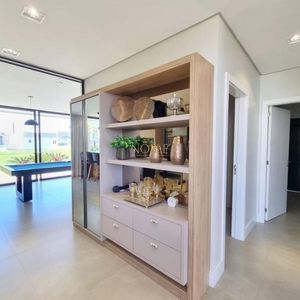 Casa de Condomínio com 350m², 3 dormitórios, 3 suítes, 2 vagas no Reserva das Águas em Torres para Comprar