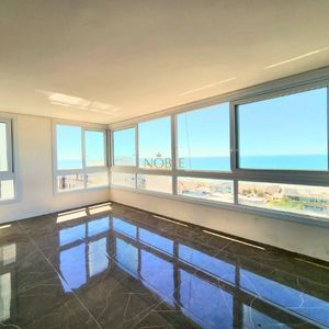 Apartamento com 119m², 3 dormitórios, 3 suítes, 2 vagas no La Vistara em Torres para Comprar