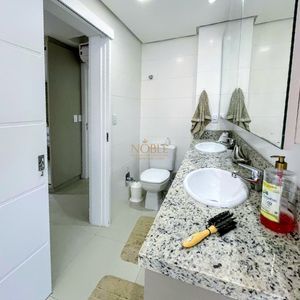 Apartamento com 249m², 4 dormitórios, 4 suítes, 2 vagas no Graziela em Torres para Comprar