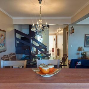 Cobertura com 200m², 3 dormitórios, 3 suítes, 2 vagas no Zurich em Torres para Comprar