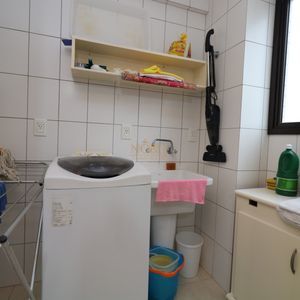 Apartamento com 157m², 3 dormitórios, 1 suíte, 2 vagas no Torre do Sol em Torres para Comprar