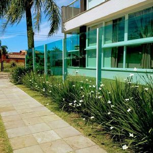 Apartamento com 160m², 3 dormitórios, 1 suíte, 2 vagas no CARPE DIEM em Torres para Comprar