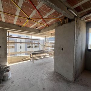 Apartamento com 51m², 2 dormitórios, 1 vaga no Majestic Residencial em Torres para Comprar