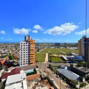 Apartamento com 97m², 2 dormitórios, 2 suítes, 1 vaga no Rosa dos Ventos em Torres para Comprar