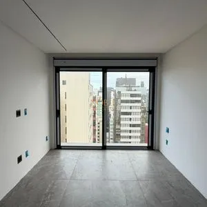 Apartamento com 165m², 3 dormitórios, 3 suítes, 3 vagas no Vanguard em Torres para Comprar