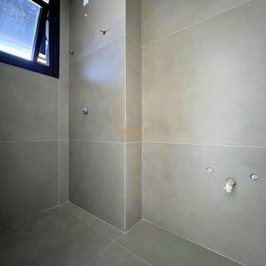 Apartamento com 78m², 2 dormitórios, 2 suítes, 1 vaga no Rosa dos Ventos em Torres para Comprar